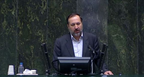 نماینده مجلس: روحانی مقصر «اتوبوسخوابی» است نماینده مجلس: روحانی مقصر «اتوبوسخوابی» است