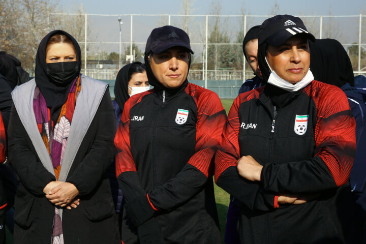 سرمربی تیم فوتبال زنان ایران از AFC تمجید شد سرمربی تیم فوتبال زنان ایران از AFC تمجید شد