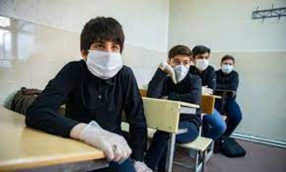 دانش آموزان از بهمن به مدرسه میروند دانش آموزان از بهمن به مدرسه میروند