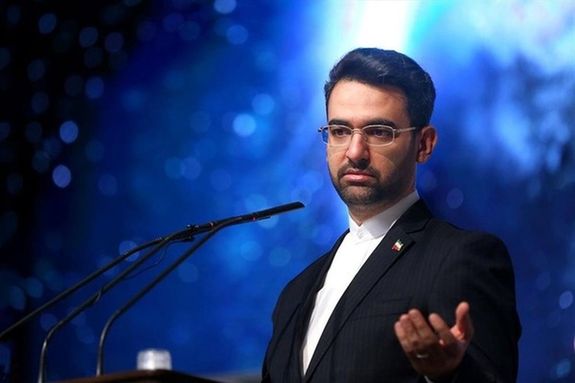 آذریجهرمی: مگر ما چند مهدویکیا داریم؟ آذریجهرمی: مگر ما چند مهدویکیا داریم؟