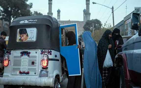 ممنوعیت استفاده از تاکسی برای زنان توسط طالبان ممنوعیت استفاده از تاکسی برای زنان توسط طالبان