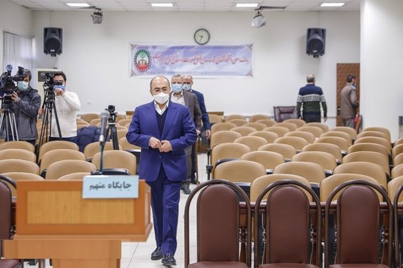 ۱۹۸ نفر رشوه از کروز گرفتند ۱۹۸ نفر رشوه از کروز گرفتند