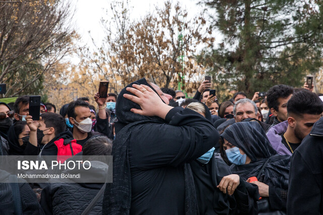 زهره فکور صبور به خاک سپرده شد