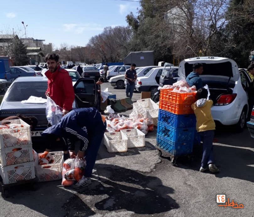 فروش غیر بهداشتی دل و جگر مرغ در میدان بهمن +فیلم