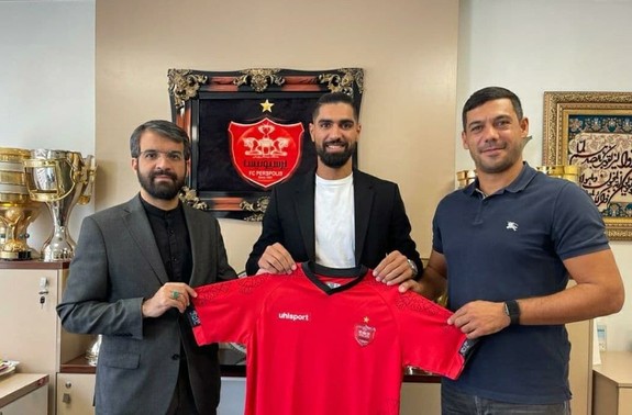 رضا اسدی هافبک جدید پرسپولیس رضا اسدی هافبک جدید پرسپولیس