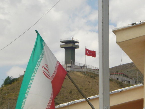 ترکیه ۳۰ درصد اقتصاد سوریه را گرفته، ایران ۳ درصد! ترکیه ۳۰ درصد اقتصاد سوریه را گرفته، ایران ۳ درصد!