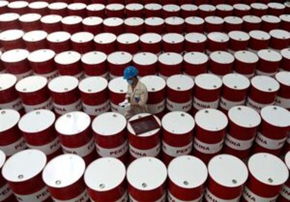 قیمت جهانی نفت امروز ۱۹ فروردین ۱۴۰۱|کاهش قیمت نفت به زیر ۱۰۰ دلار قیمت جهانی نفت امروز ۱۹ فروردین ۱۴۰۱|کاهش قیمت نفت به زیر ۱۰۰ دلار
