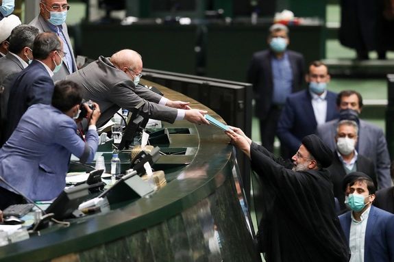 شقاقی: بودجهای نوشتیم که فقط حقوق و دستمزد پرداخت کنیم شقاقی: بودجهای نوشتیم که فقط حقوق و دستمزد پرداخت کنیم