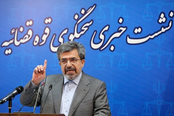 توضیح درباره «اعدام» علیرضا اکبری توضیح درباره «اعدام» علیرضا اکبری