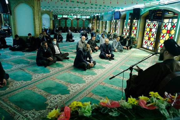 جشن میلاد امام علی علیهالسلام و روز پدر در بانک صادرات ایران برگزار شد جشن میلاد امام علی علیهالسلام و روز پدر در بانک صادرات ایران برگزار شد