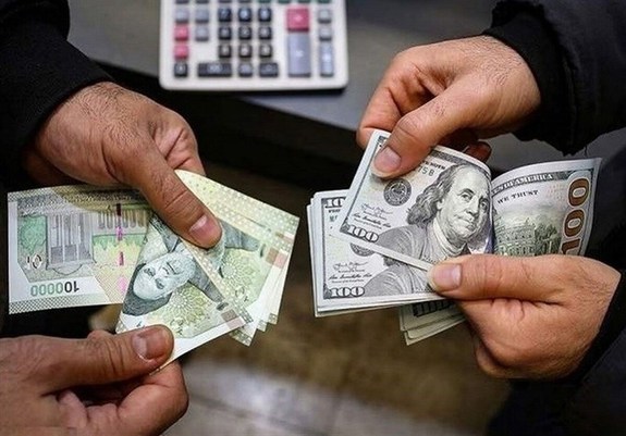 قیمت دلار در صرافیها ۴۴هزار و ۶۷۳ تومان شد قیمت دلار در صرافیها ۴۴هزار و ۶۷۳ تومان شد