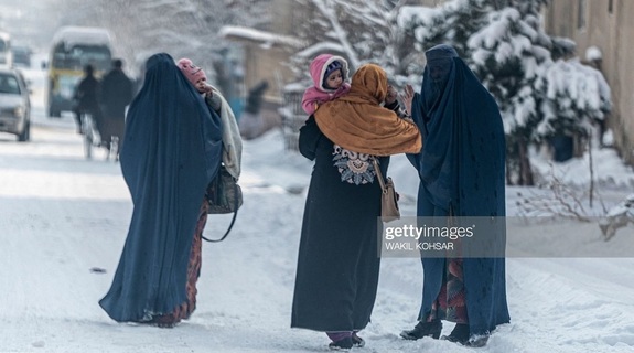 سرما رنج افغانها را تشدید میکند سرما رنج افغانها را تشدید میکند