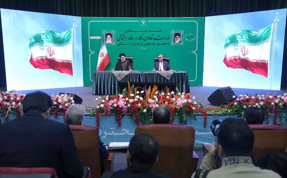 وزارت تعاون نقش مهمی در عدالتگستری و مردمپایه کردن اقتصاد دارد وزارت تعاون نقش مهمی در عدالتگستری و مردمپایه کردن اقتصاد دارد
