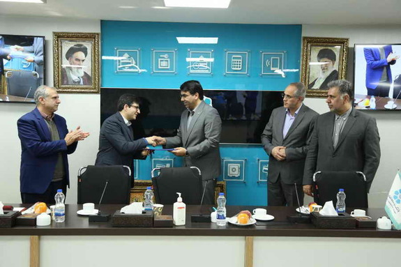 مراسم تکریم رئیس سابق اداره کل مدیریت ریسک بانک توسعه تعاون برگزار شد مراسم تکریم رئیس سابق اداره کل مدیریت ریسک بانک توسعه تعاون برگزار شد