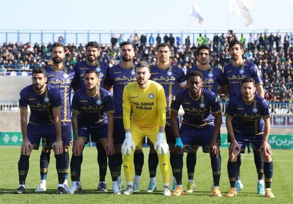 صفآرایی گلگهر مقابل استقلال با یک غایب صفآرایی گلگهر مقابل استقلال با یک غایب