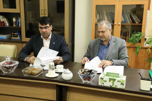 امضای قرارداد واگذاری سهام پالایشگاه شازند به منظور افزایش سرمایه دولت در بانک توسعه تعاون امضای قرارداد واگذاری سهام پالایشگاه شازند به منظور افزایش سرمایه دولت در بانک توسعه تعاون