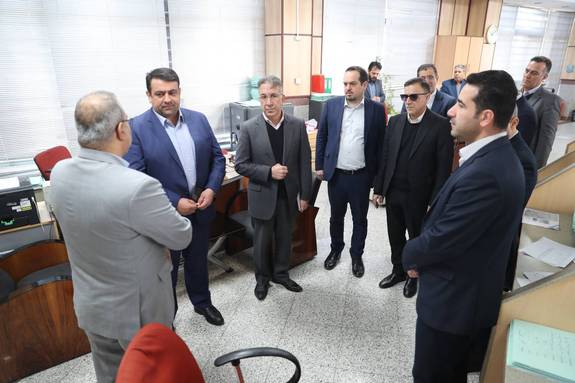 بازدید سرپرست بانک ملی ایران از خدمات بانکی و ارزی فرودگاه امام (ره) بازدید سرپرست بانک ملی ایران از خدمات بانکی و ارزی فرودگاه امام (ره)