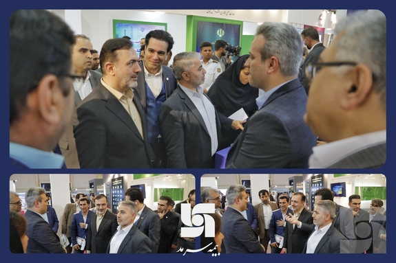 بازدید رئیس هیات مدیره و مدیرعامل سازمان منطقه آزاد قشم از غرفه بیمه سرمد بازدید رئیس هیات مدیره و مدیرعامل سازمان منطقه آزاد قشم از غرفه بیمه سرمد