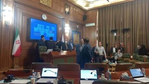 آغاز فروش ارز مسافرتی در فرودگاهها از امروز آغاز فروش ارز مسافرتی در فرودگاهها از امروز