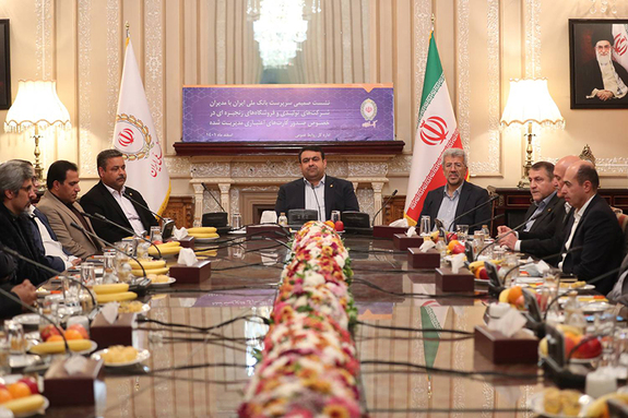 سرپرست بانک ملی ایران تاکید کرد: ساماندهی تسهیلات خرد بانک با کارتهای اعتباری مدیریت شده سرپرست بانک ملی ایران تاکید کرد: ساماندهی تسهیلات خرد بانک با کارتهای اعتباری مدیریت شده