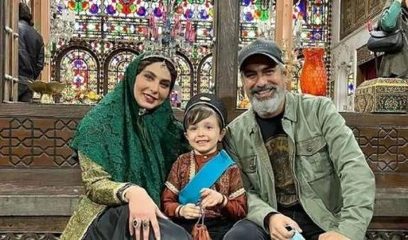 مهدی پاکدل همراه با همسر بازیگرش؛ یکی از زنان ناصر الدین شاه در جیران (عکس) مهدی پاکدل همراه با همسر بازیگرش؛ یکی از زنان ناصر الدین شاه در جیران (عکس)