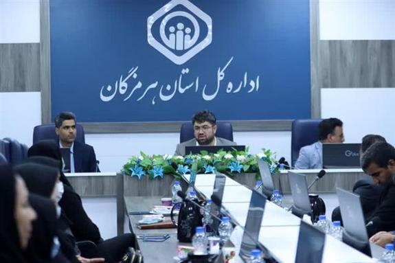 با نگاه به دستاوردها میتوانیم بر ضعفها و تهدیدها غلبه کنیم با نگاه به دستاوردها میتوانیم بر ضعفها و تهدیدها غلبه کنیم
