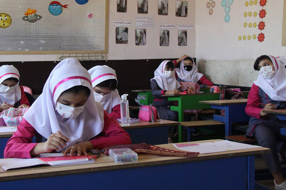 مسموییت درپی انتشار گاز ناشناخته در مدرسه در اهواز