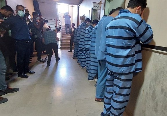 سارقان صندوق امانات بانک ملی شعبه دانشگاه بازداشت شدند سارقان صندوق امانات بانک ملی شعبه دانشگاه بازداشت شدند