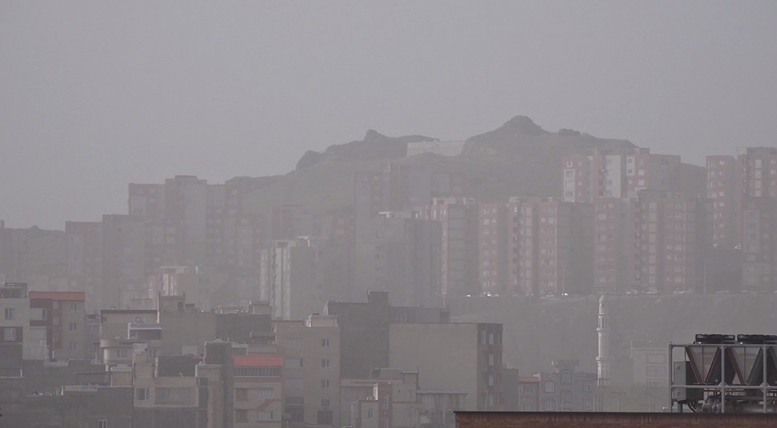 تاخیر ۲ ساعته آغاز بکار ادارات برخی شهرستان های کردستان تاخیر ۲ ساعته آغاز بکار ادارات برخی شهرستان های کردستان