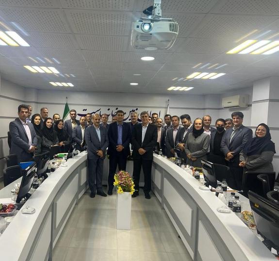 مدیران بانک ایران زمین از شعب استان گیلان بازدید کردند مدیران بانک ایران زمین از شعب استان گیلان بازدید کردند