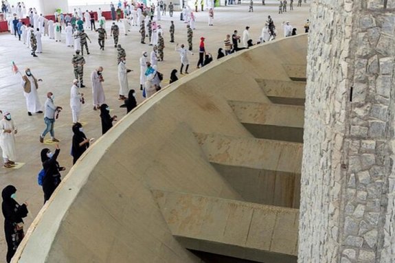 هزار تن سنگ ریزههای رمی جمرات، به کجا میروند؟ هزار تن سنگ ریزههای رمی جمرات، به کجا میروند؟