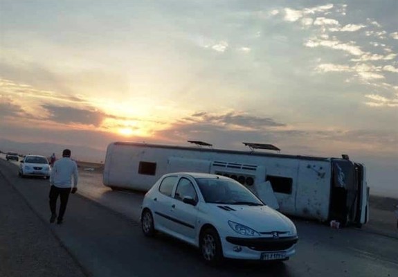 3 نفر فوتی و 16 مصدوم در حادثه واژگونی اتوبوس 3 نفر فوتی و 16 مصدوم در حادثه واژگونی اتوبوس