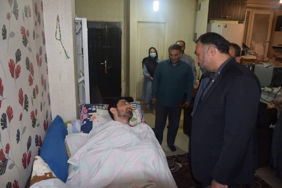 یکی از ۲ جوان فردیسی بعد ۹ سال از کما خارج شد یکی از ۲ جوان فردیسی بعد ۹ سال از کما خارج شد