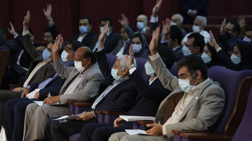 مجمع عمومی عادی فوق العاده صاحبان سهام بانک کارآفرین برگزار شد