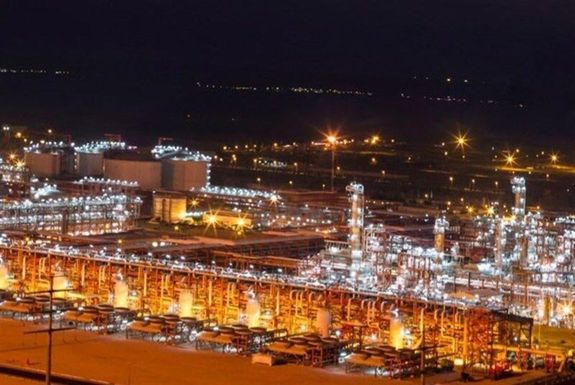 آتشسوزی در پالایشگاه عسلویه آتشسوزی در پالایشگاه عسلویه