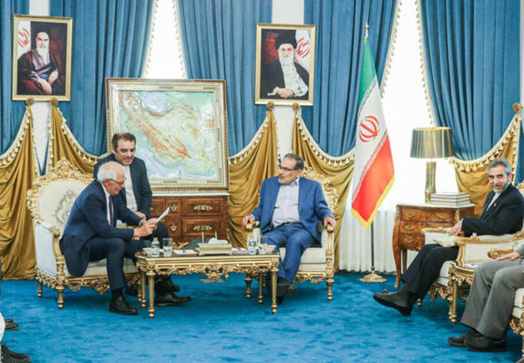 مذاکره مستقیمی بین ایران و آمریکا انجام نخواهد شد مذاکره مستقیمی بین ایران و آمریکا انجام نخواهد شد