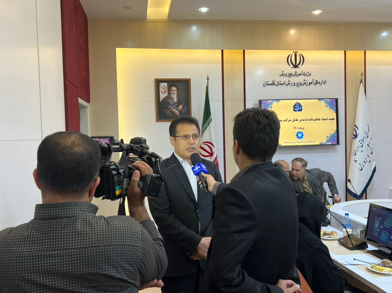 دیدار مدیرعامل بیمه دانا با همکاران استان گلستان دیدار مدیرعامل بیمه دانا با همکاران استان گلستان