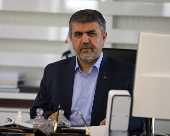 بانک صادرات ایران از واحدهای تولیدی کشور با جدیت حمایت میکند. بانک صادرات ایران از واحدهای تولیدی کشور با جدیت حمایت میکند.