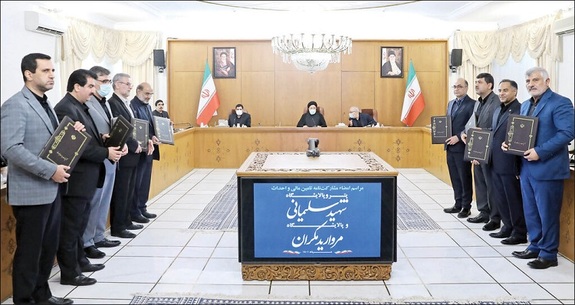مشارکت بانک ملت در اجرای دو طرح بزرگ پالایشگاهی مشارکت بانک ملت در اجرای دو طرح بزرگ پالایشگاهی