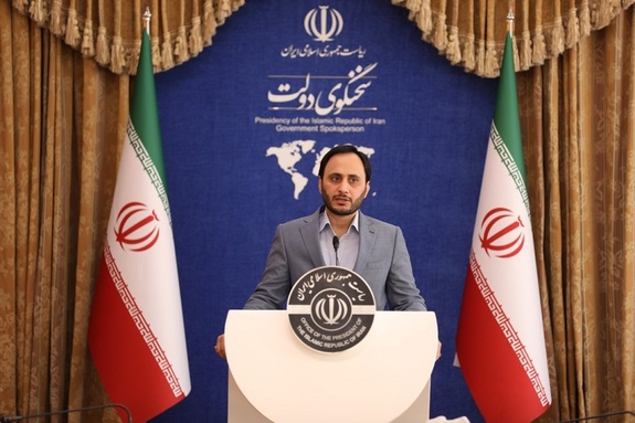 «زاهدی وفا» همچنان سرپرست وزارت کار است/ معرفی گزینه جدید به زودی «زاهدی وفا» همچنان سرپرست وزارت کار است/ معرفی گزینه جدید به زودی