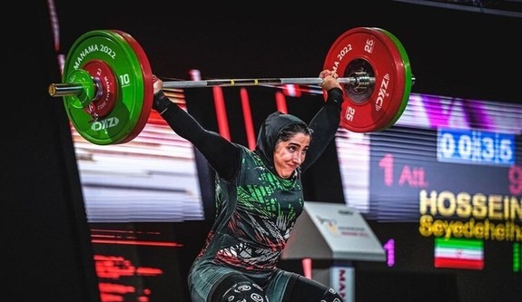 عکس/ استوری گلایهآمیز دختر وزنهبردار ایرانی عکس/ استوری گلایهآمیز دختر وزنهبردار ایرانی