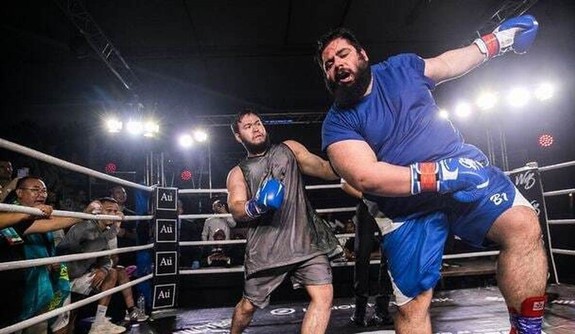 مبارزه هالک ایرانی با گوریل قزاقستان تکذیب شد! مبارزه هالک ایرانی با گوریل قزاقستان تکذیب شد!