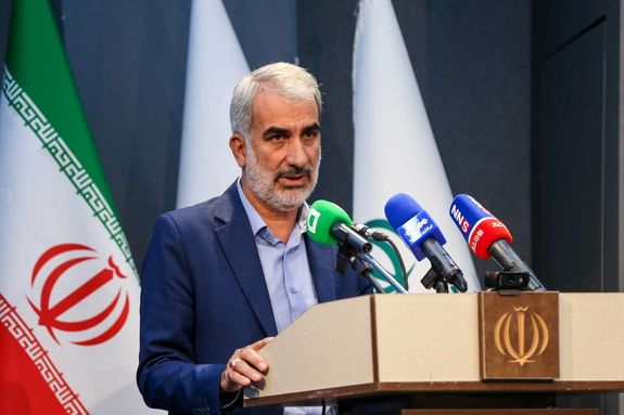 نوری: قیمت سرویس های مدارس تهران اصلاح می شود/ برخی پیمانکاران قیمت های جدید را نپذیرفتند نوری: قیمت سرویس های مدارس تهران اصلاح می شود/ برخی پیمانکاران قیمت های جدید را نپذیرفتند