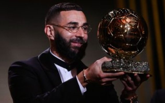 مهمتر از توپ طلا: این عکس بنزما فراموش نخواهد شد! مهمتر از توپ طلا: این عکس بنزما فراموش نخواهد شد!