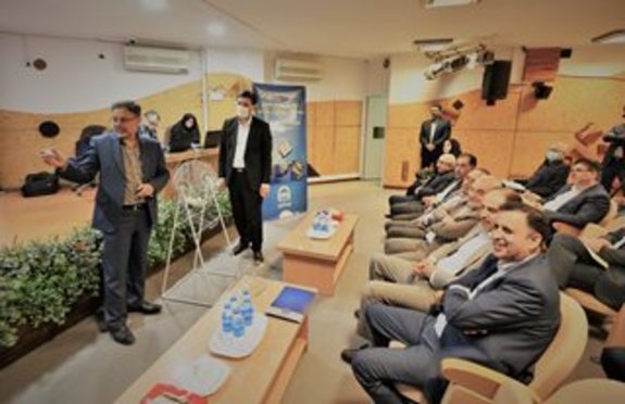۱۸۱ بیمه گذار، برنده طلایی ششمین جشنواره فروش بیمه&zwnj;های عمر و پس انداز بیمه آسیا شدند