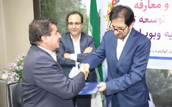 مهدی منتظری به عنوان سرپرست مدیریت شعب بانک توسعه تعاون کهگیلویه و بویراحمد منصوب شد مهدی منتظری به عنوان سرپرست مدیریت شعب بانک توسعه تعاون کهگیلویه و بویراحمد منصوب شد