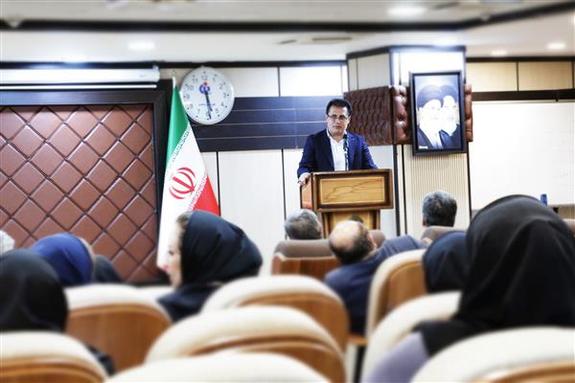 جامعه پزشكان خدمات&zwnj; ارزنده&zwnj;ای را به بیمه&zwnj; دانا ارائه كرده&zwnj;&zwnj;اند