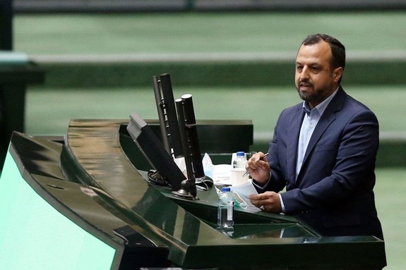 انتقاد وزیر اقتصاد از تذکر قالیباف: تعجب کردم سید احسان خاندوزی وزیر اقتصاد در مجلس