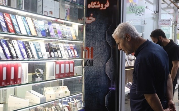 قیمت گوشی سامسونگ، شیائومی و آیفون شنبه ۲۱ آبان ۱۴۰۱ قیمت گوشی سامسونگ، شیائومی و آیفون شنبه ۲۱ آبان ۱۴۰۱