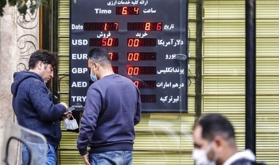 تاثیر فروش ارز سهمیهای بر قیمت دلار، یورو، درهم، لیر و سکه طلا / راهنمای شکستن شاخ غول در ۶ روز! تاثیر فروش ارز سهمیهای بر قیمت دلار، یورو، درهم، لیر و سکه طلا